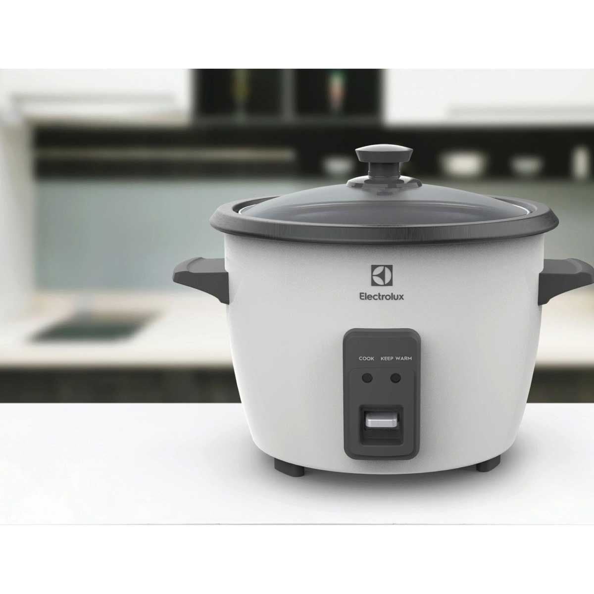 ELECTROLUX หม้อหุงข้าว รุ่นE2RC1-220W -ขนาด 1.3 ลิตร กำลังไฟ 536 วัตต์