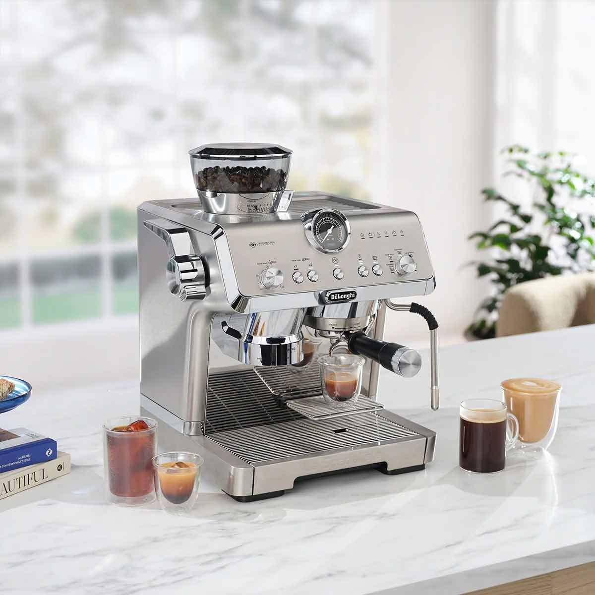 DELONGHI เครื่องชงกาแฟเอสเพรสโซ่ รุ่น EC9555.M