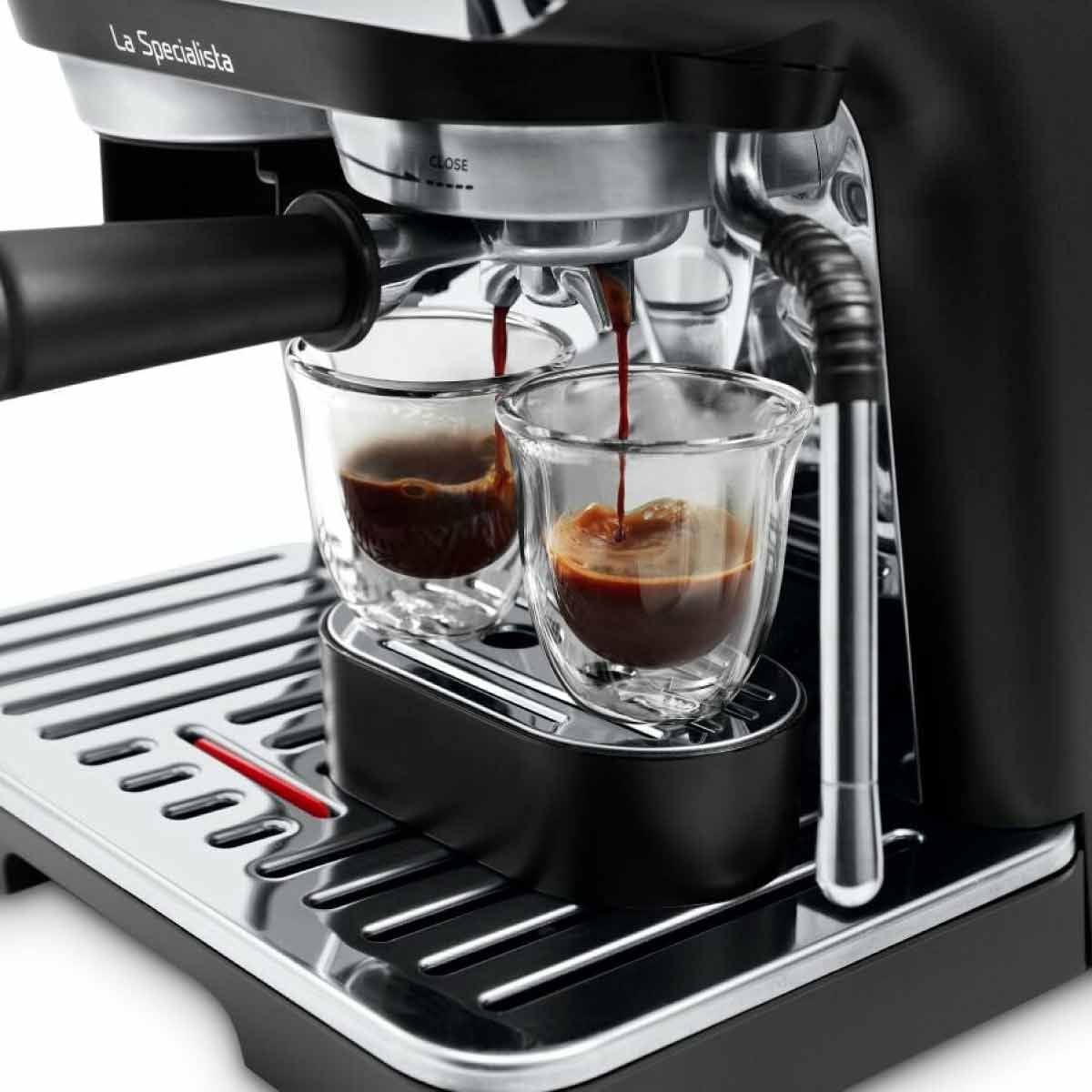 DELONGHI เครื่องชงกาแฟเอสเพรสโซ่  La Specialista Arte รุ่น EC9155.M