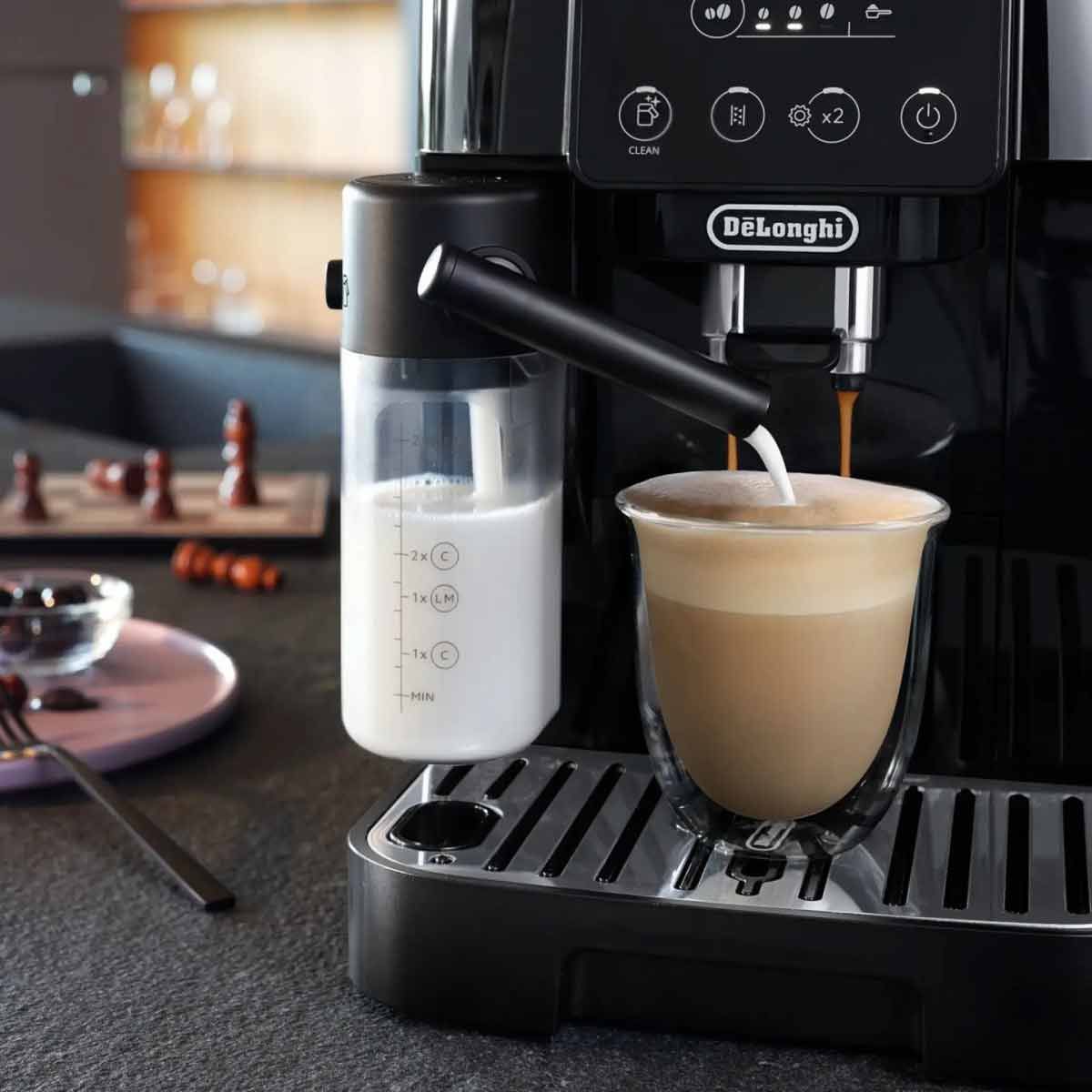 DELONGHI เครื่องชงกาแฟอัตโนมัติ แรงดัน 15 บาร์ รุ่น ECAM220.60.B