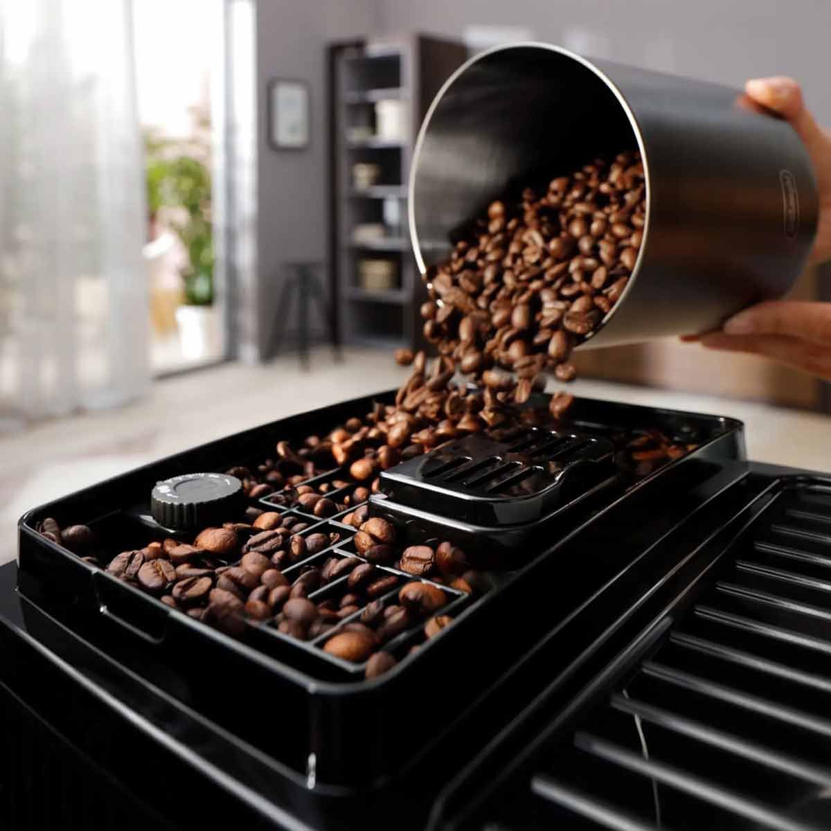 DELONGHI เครื่องชงกาแฟอัตโนมัติ แรงดัน 15 บาร์ รุ่น ECAM220.60.B