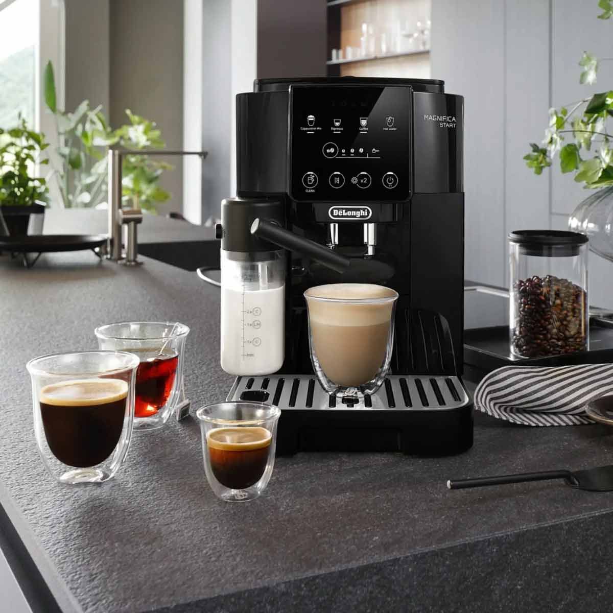 DELONGHI เครื่องชงกาแฟอัตโนมัติ แรงดัน 15 บาร์ รุ่น ECAM220.60.B