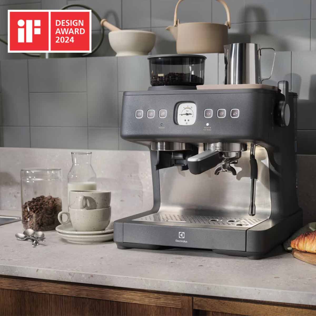 ELECTROLUX  เครื่องชงกาแฟ 20บาร์ รุ่นE7EC1-600P