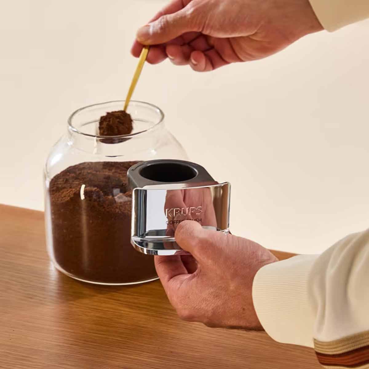 KRUPS เครื่องชงกาแฟเอสเพรสโซ่ สีเขียว รุ่น SA401LE0