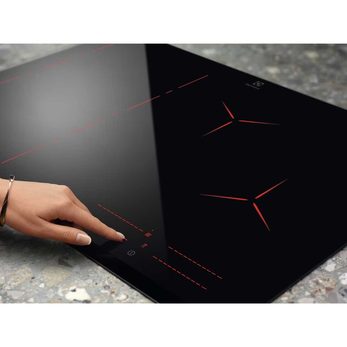 ELECTROLUX เตาInduction Built-in 80CM 4หัว ดิจิตอล รุ่นEIP8146