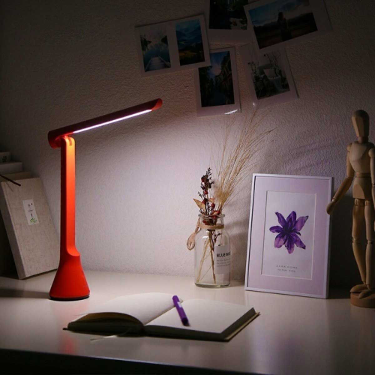 YEELIGHT Z1 Chargeable Folding Table Lamp โคมไฟตั้งโต๊ะ