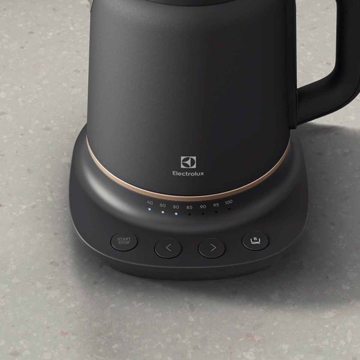 ELECTROLUX  กาต้มน้ำไฟฟ้า 1.7 ลิตร รุ่น E7EK1-60BP