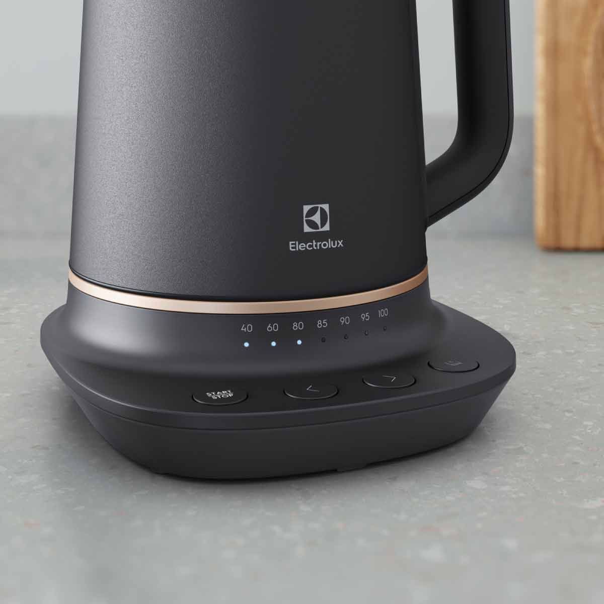 ELECTROLUX  กาต้มน้ำไฟฟ้า 1.7 ลิตร รุ่น E7EK1-60BP