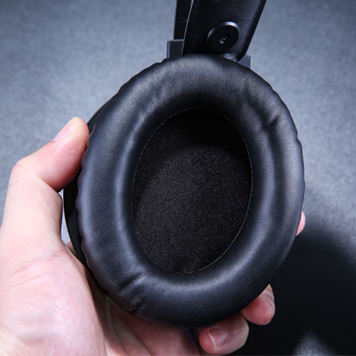 หูฟังเกมส์มิ่ง Dareu EH469 Gaming Headset RGB สีดำแบบมีสาย