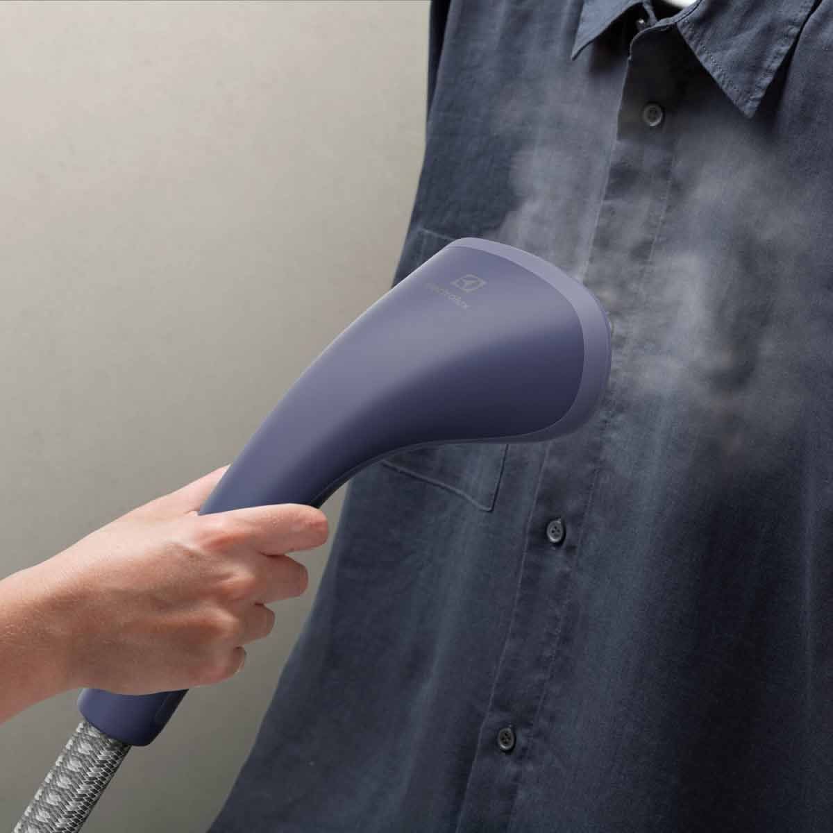 ELECTROLUX เตารีดถนอมผ้าไอน้ำ UltimateCare 500 กำลังไฟ 1800 วัตต์ รุ่น E5GS1-44MN