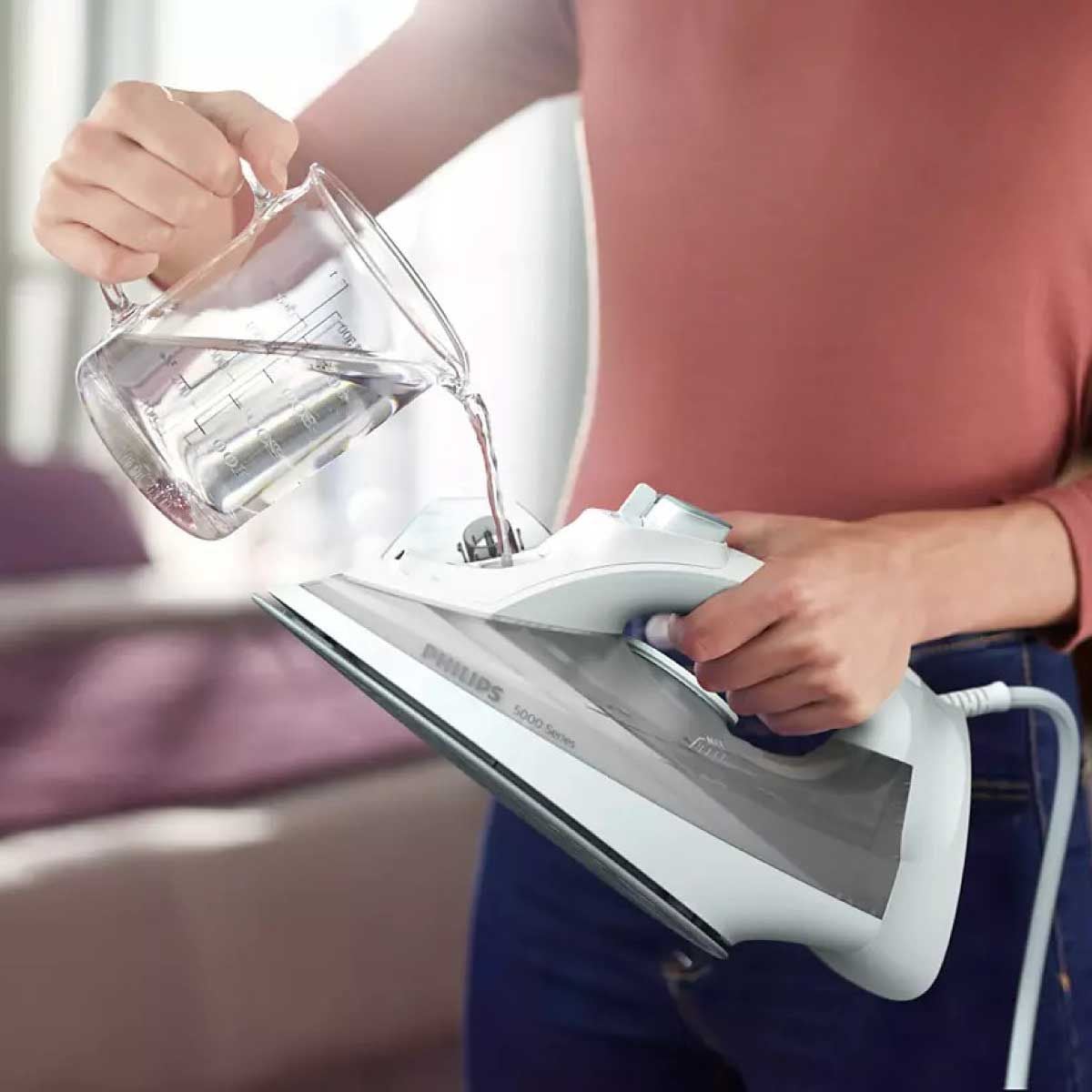 PHILIPS เตารีดไอน้ำ 2400วัตต์ รุ่น DST5010/10