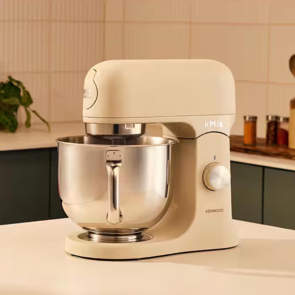 KENWOOD เครื่องตีแป้ง 5 ลิตร 1000W สีครีม รุ่น KMX-751ACR