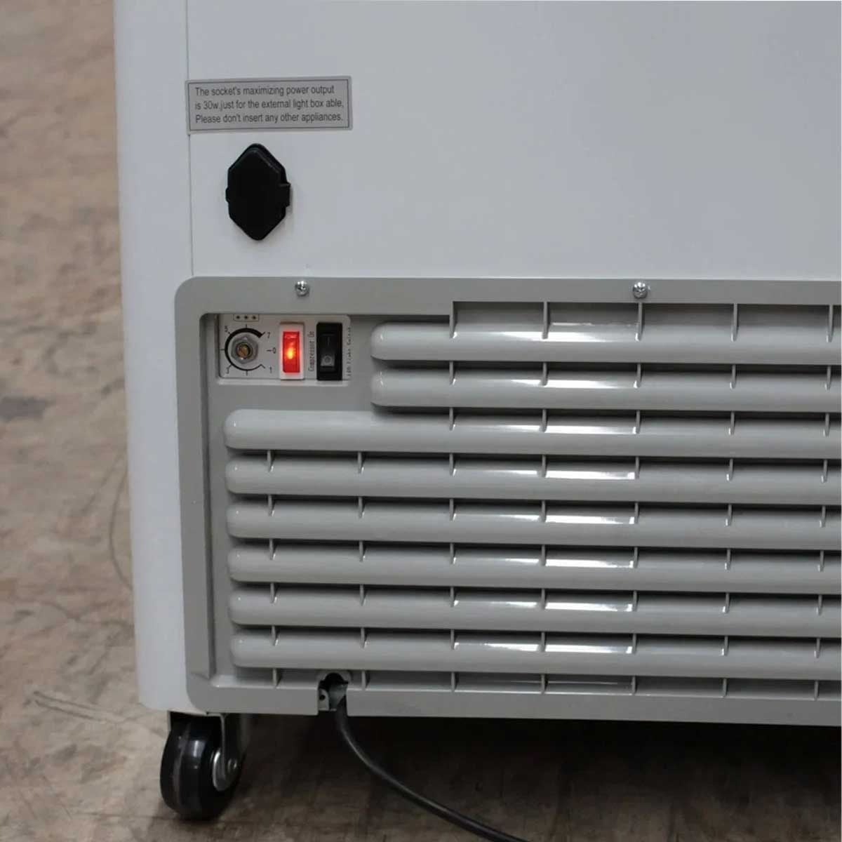 THE COOL ตู้แช่ไอศกรีมกระจกโค้ง 5.3Q รุ่นDIANA TC153 CG LED