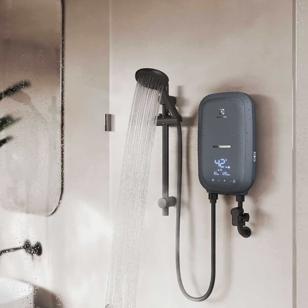 ELECTROLUX เครื่องทำน้ำอุ่น4800W+ราวสไลด์ สีดำ Series700 รุ่น EWE481RX1G6