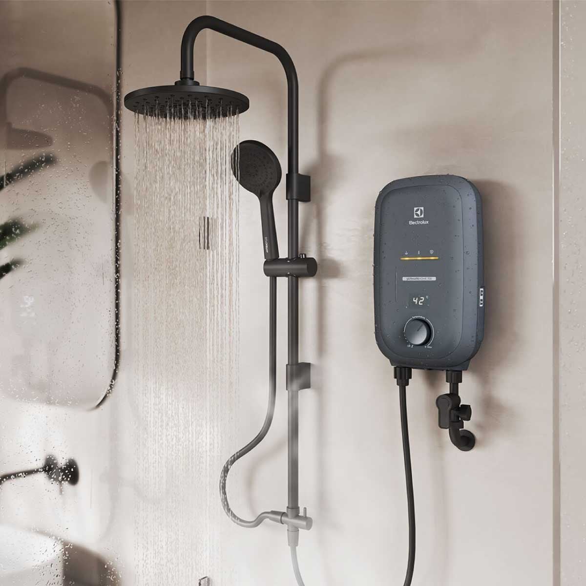 ELECTROLUX เครื่องทำน้ำอุ่น6000W+RainShower Series700 รุ่น EWE601RX1G7