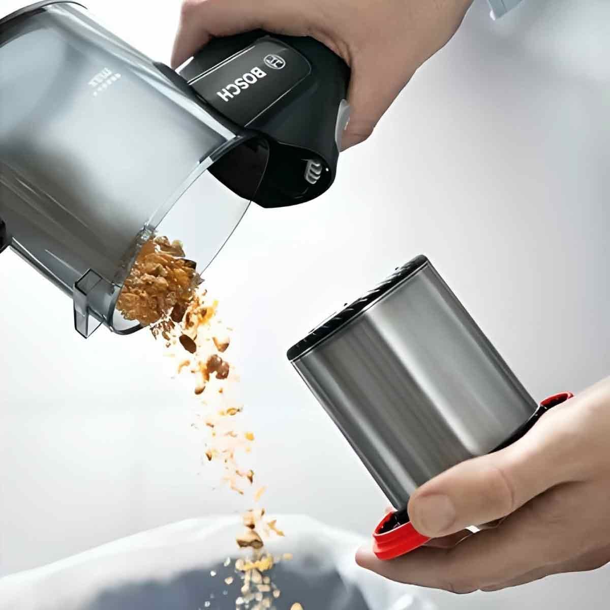 BOSCH เครื่องดูดฝุ่นไร้สาย แบบด้ามจับ รุ่น BBS711W