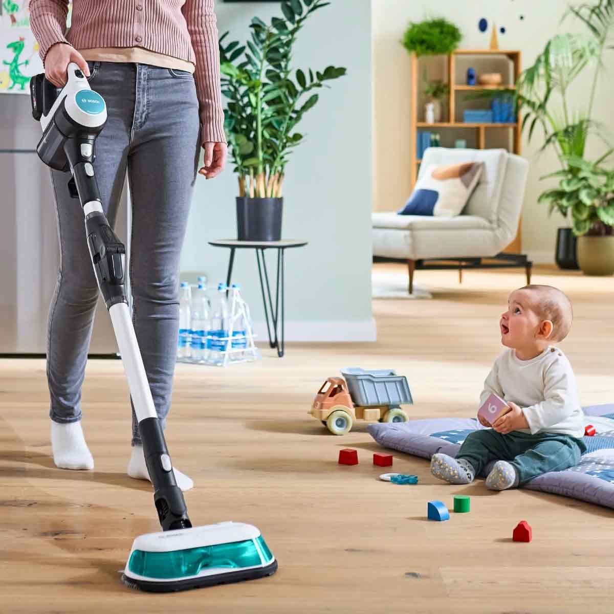 BOSCH เครื่องดูดฝุ่นด้ามจับพร้อมอุปกรณ์ รุ่น Unlimited7