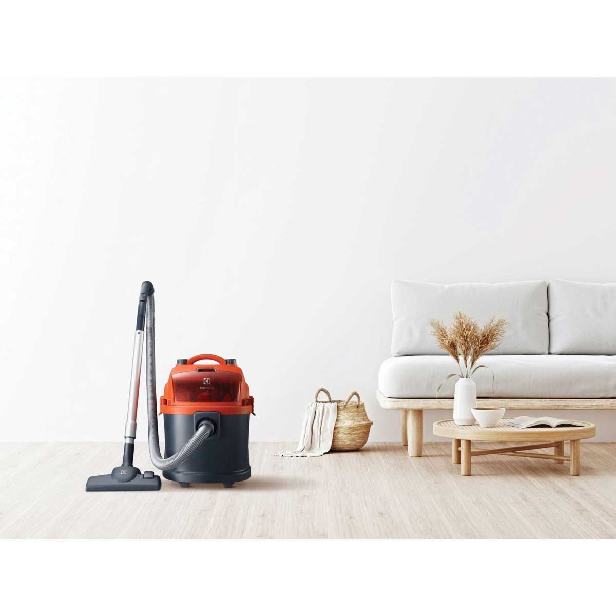 ELECTROLUX เครื่องดูดฝุ่นแบบถัง 30 ลิตร 1600วัตต์ รุ่น Z931
