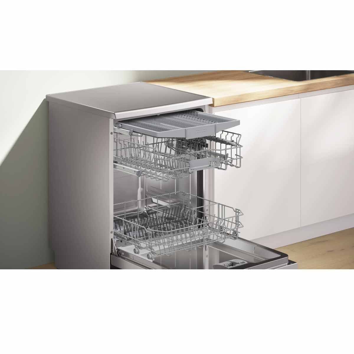 BOSCH เครื่องล้างจาน60ซม.แสตนเลส Series 4 รุ่น SMS46NI01Q